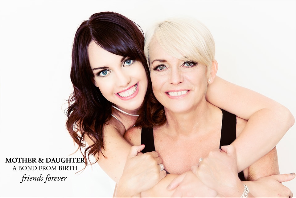 Glamour portraits, empowering women, exist in photos